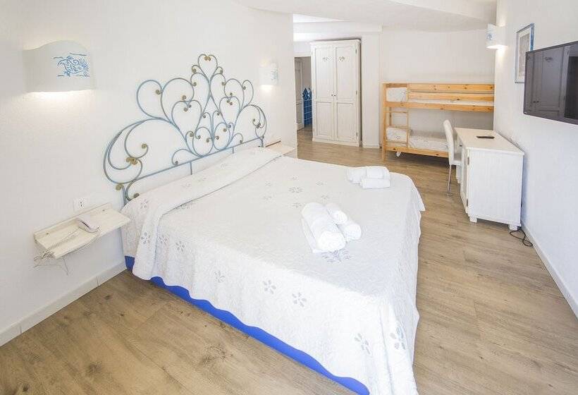 اتاق استاندارد چهار تخته, Olbia City