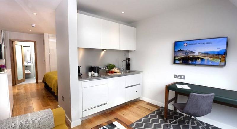 اتاق اجرایی, Premier Suites Plus Dublin, Ballsbridge