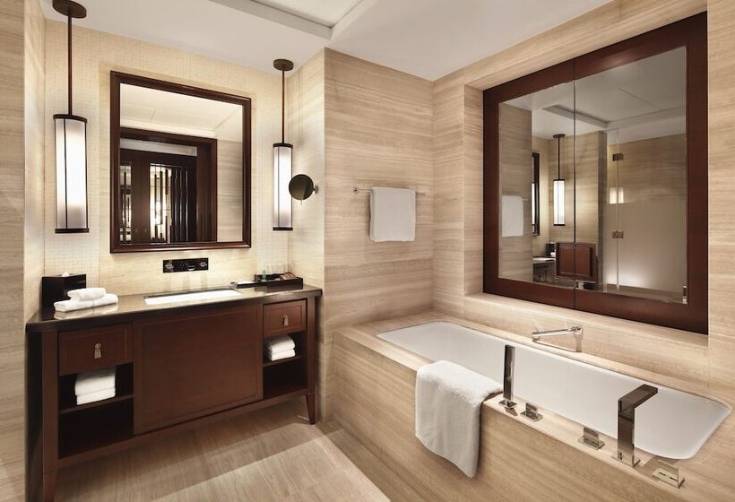 Люкс Вид на Море, Sheraton Shenzhou Peninsula Resort