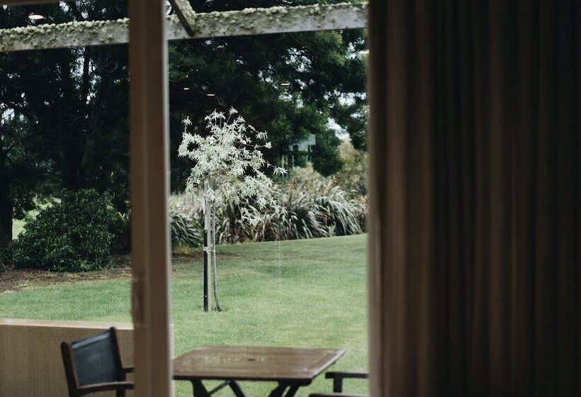Студия Стандарт, Brackenridge Country Retreat & Spa