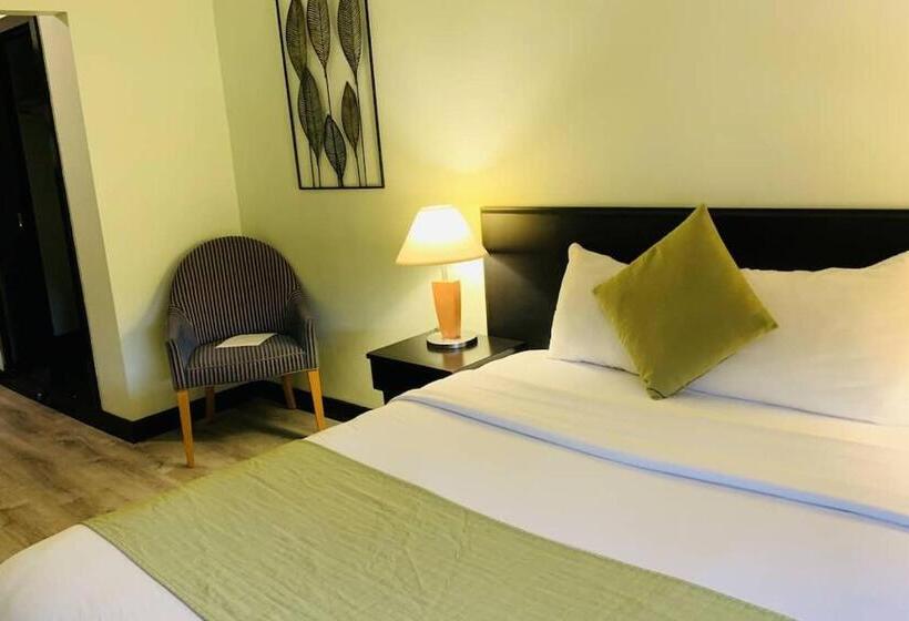 Quarto Estandar Cama King, At The Waldorf