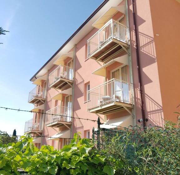 Номер Стандарт с Балконом, Bella Lazise