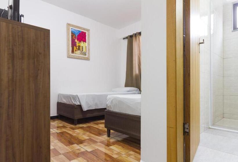 Quarto Economy, Holiday Foz