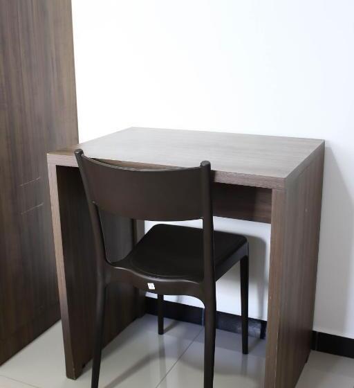 Quarto Economy, Holiday Foz