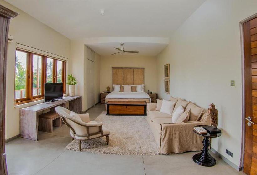Номер Superior Боковой Вид на Море, W15 Weligama