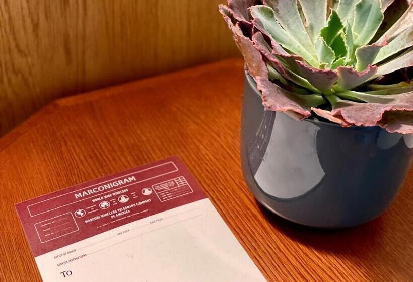 디럭스 룸, Lodge At Marconi