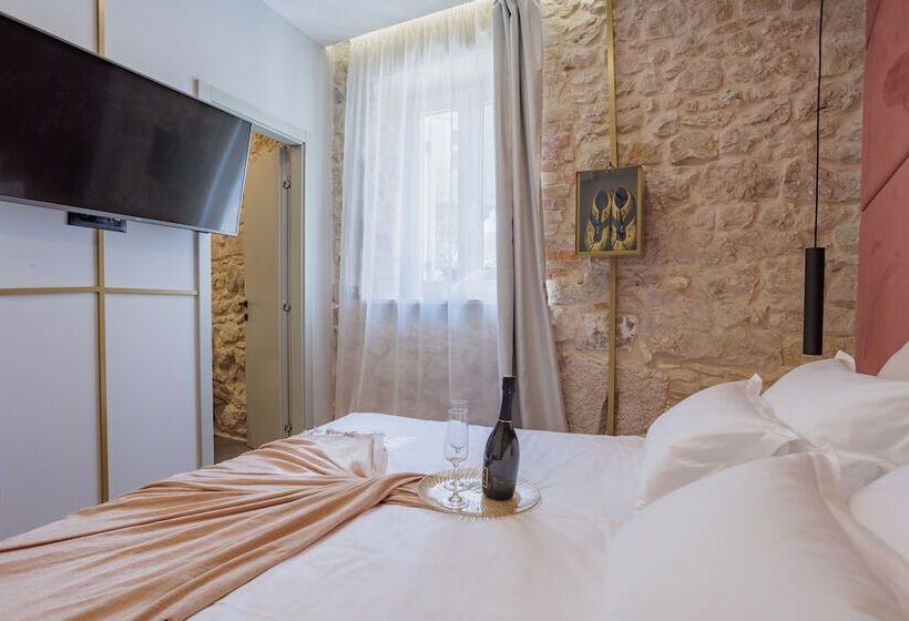 Quarto Deluxe, Heritage Rooms Split Olympic Dream