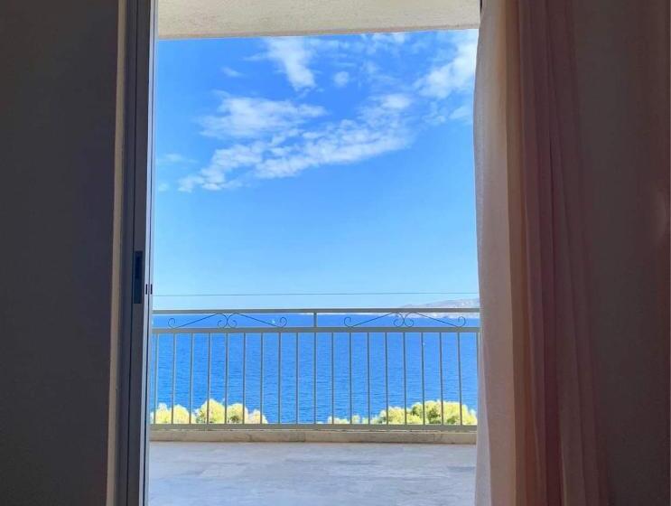 اتاق استاندارد با بالکن و چشم‌انداز دریا, Fedra Apartments