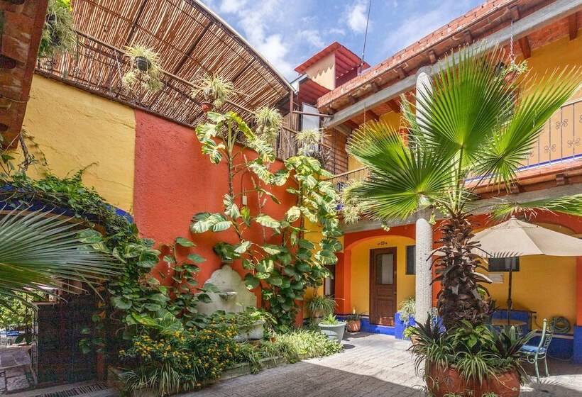 اتاق پریمیوم چهارنفره, Posada Del Centro