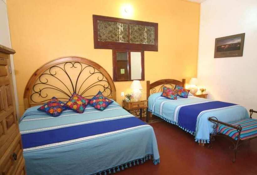 اتاق پریمیوم چهارنفره, Posada Del Centro