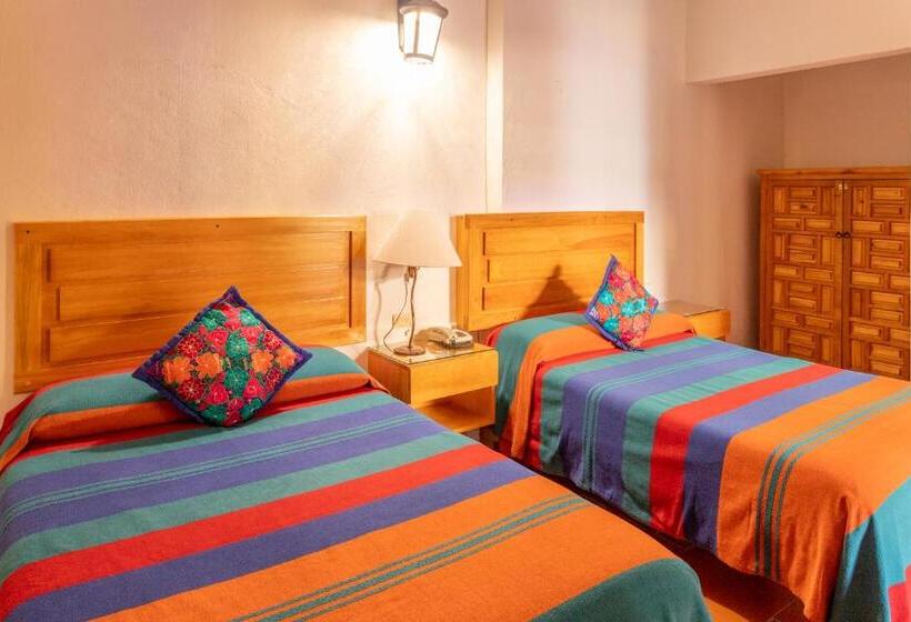 اتاق لوکس سه تخته, Posada Del Centro
