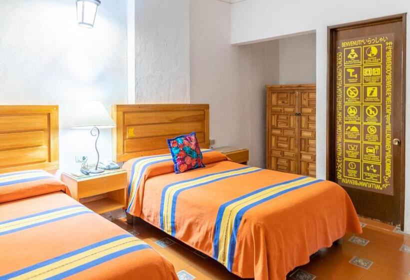 اتاق لوکس چهار تخته, Posada Del Centro