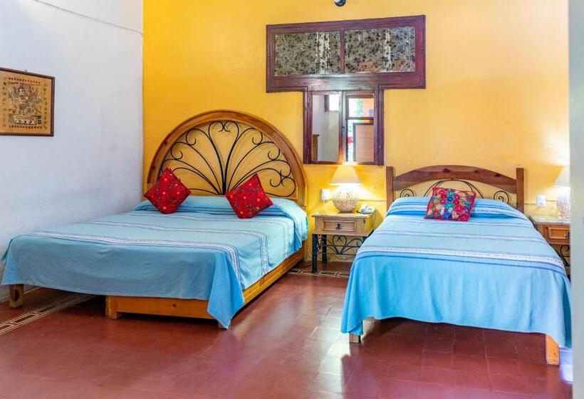 اتاق سوپریور چهار تخته, Posada Del Centro