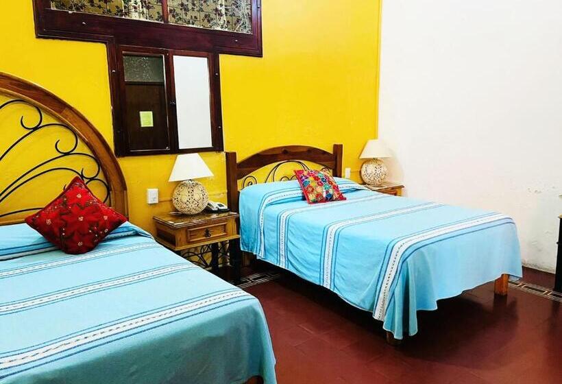 اتاق سوپریور چهار تخته, Posada Del Centro