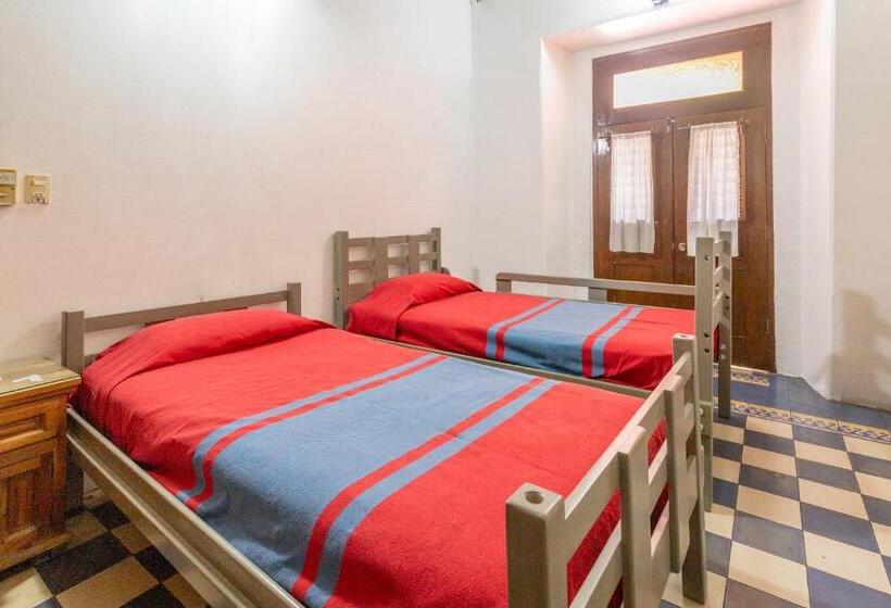 اتاق خانوادگی با سرویس بهداشتی مشترک, Posada Del Centro