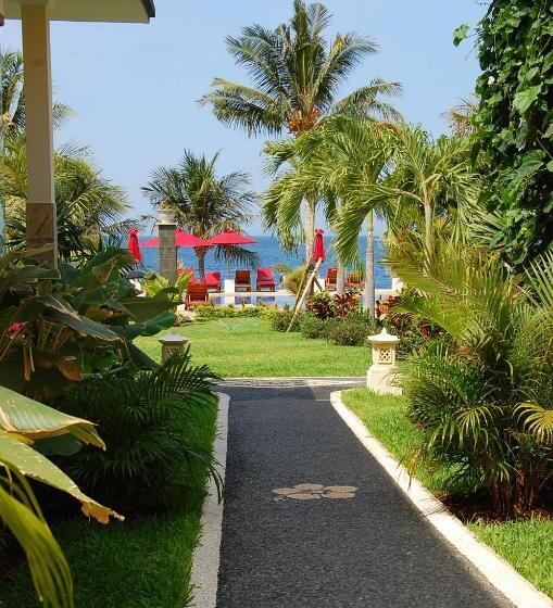 ویلای استاندارد با چشم‌انداز باغ, Bali Dive Resort And Spa