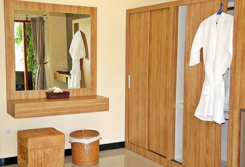 اتاق لوکس سه تخته, Bali Dive Resort And Spa