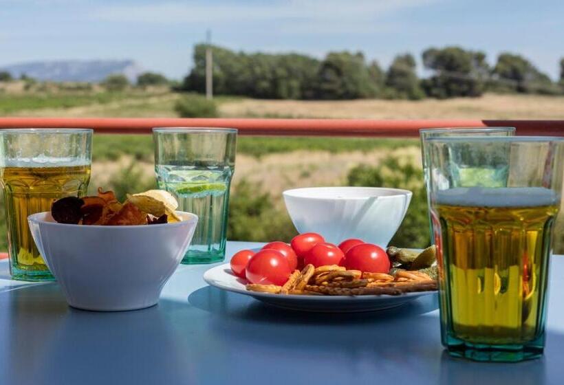 Апартаменты 1 Спальня, Garden & City Aix En Provence  Puyricard