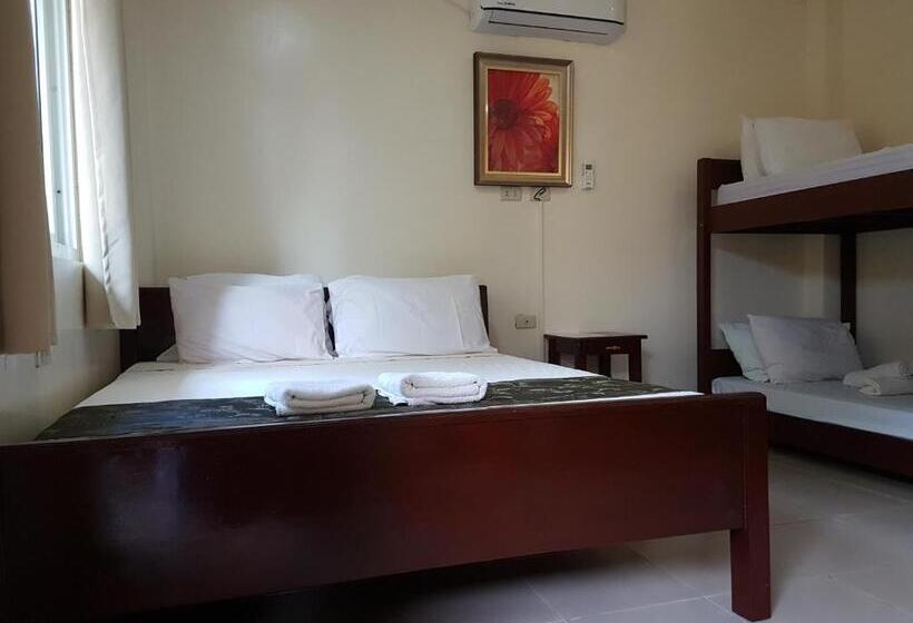 패밀리 룸, Blue Lagoon Inn & Suites