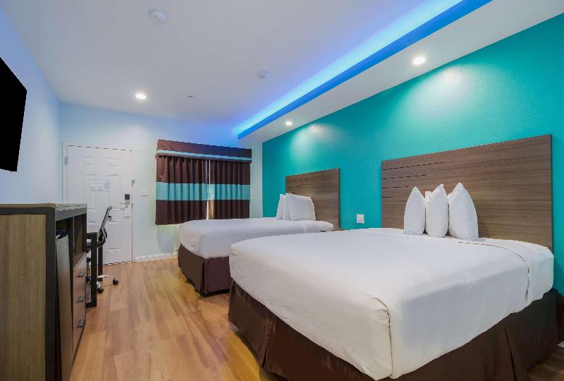 Номер Стандарт, Extended Stay America Select Suites  Kansas City  Stadium