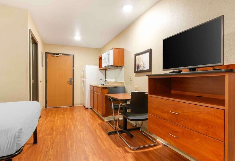 Студия Стандарт, Extended Stay America Select Suites  Kansas City  Stadium