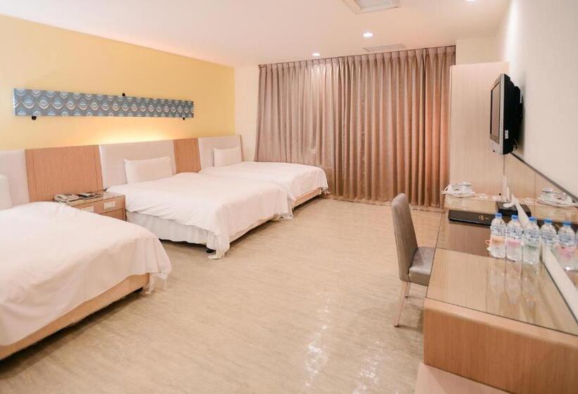 اتاق راحتی سه تخته, I Deal