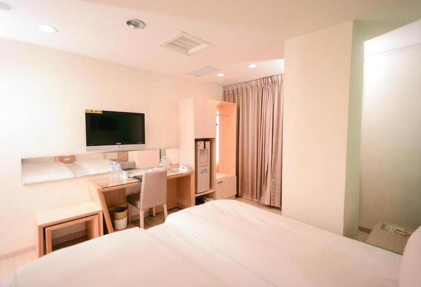 اتاق اکونومی, I Deal