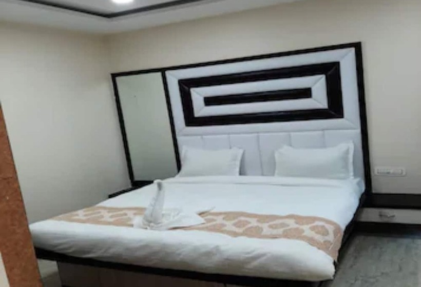 Номер Deluxe, Goroomgo Z Square Aurangabad