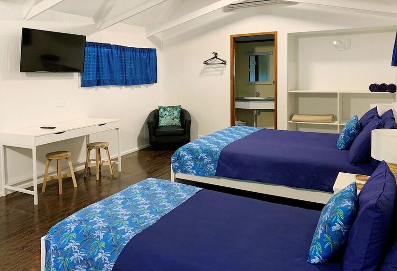 Номер Стандарт, Airlie Beach Magnums   Adults Only