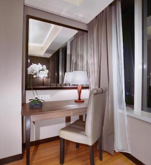 Номер Superior, The Alana Hotel & Convention Center Solo By Aston