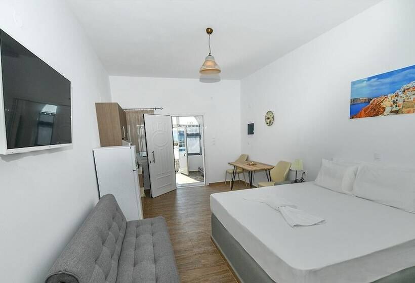 استودیوی لوکس, Thirassia Paradise Suites