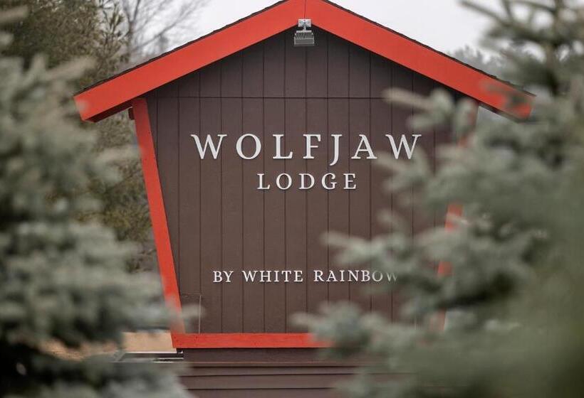 Дом 4 Спальни, Wolfjaw Lodge