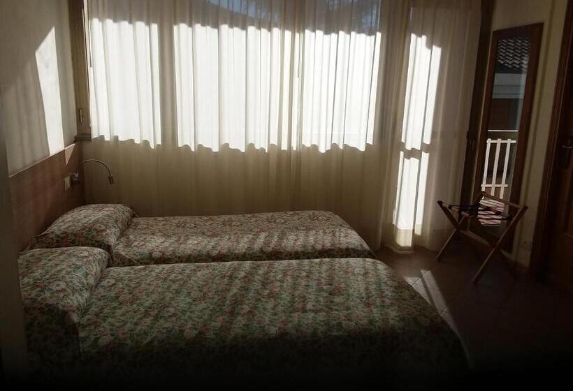 اتاق سوپریور, Albergo Nyers