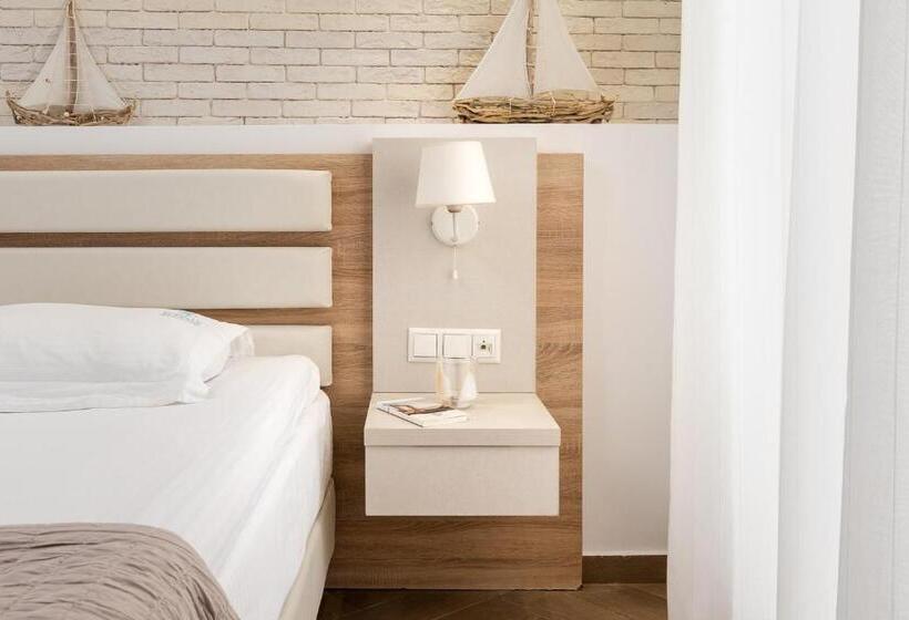 Номер Стандарт, Polis Of Naxos Boutique