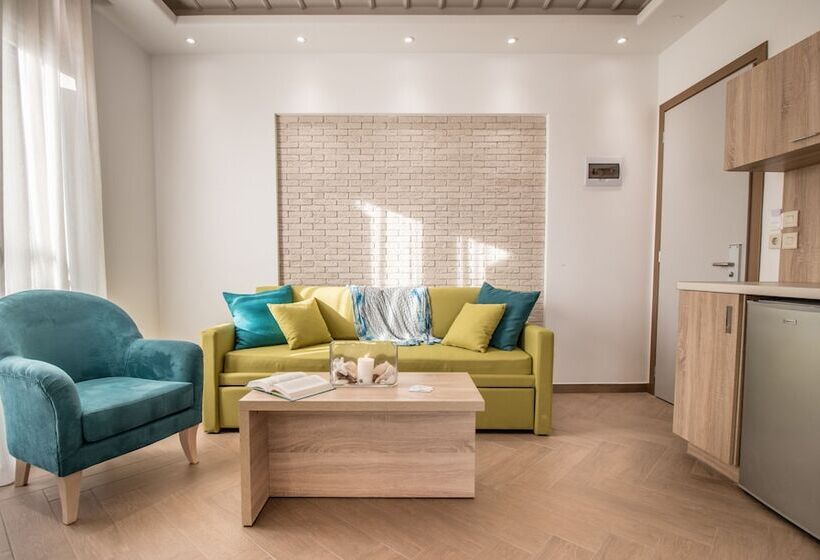 Люкс, Polis Of Naxos Boutique