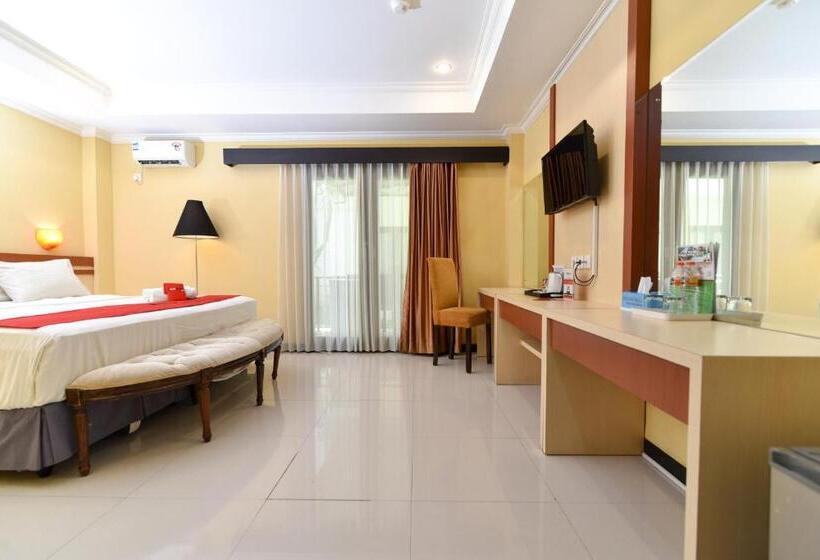 Номер Deluxe, Reddoorz Plus Near Mall Bali Galeria 2