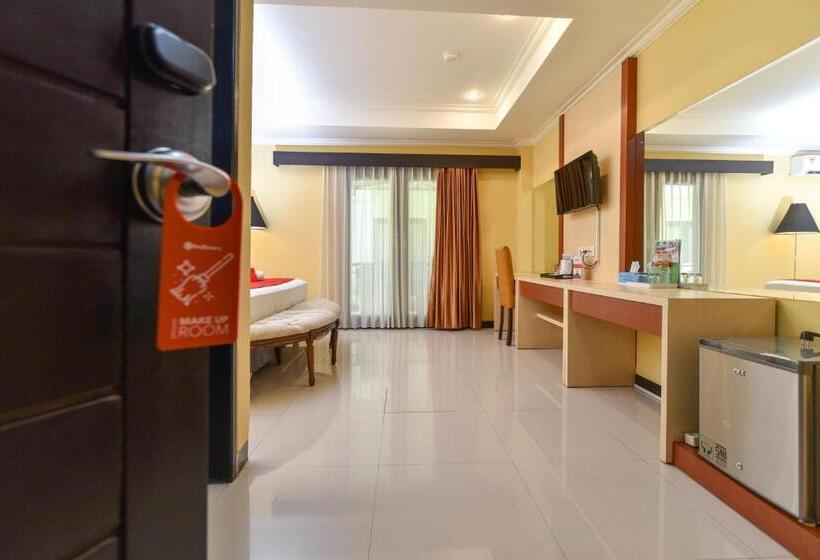 Номер Deluxe, Reddoorz Plus Near Mall Bali Galeria 2