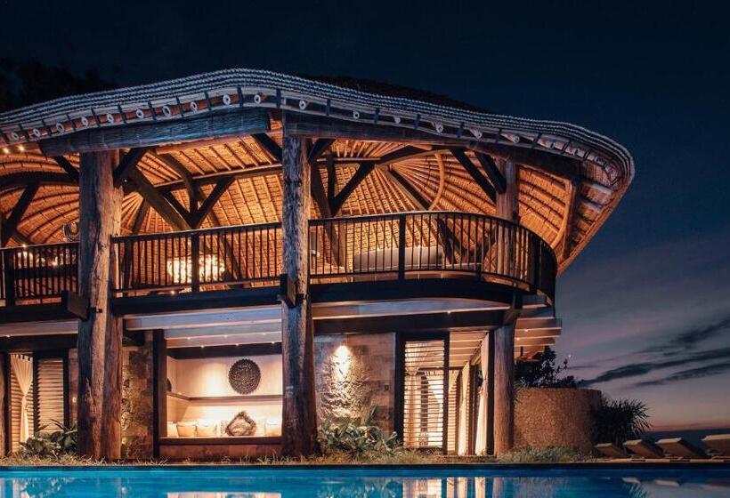Номер Стандарт, Suarga Padang Padang