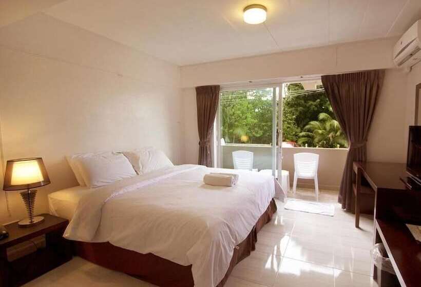 اتاق استاندارد, The Farm House Hotel Ranong