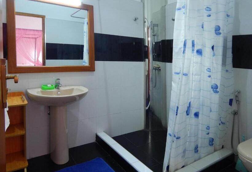 Quarto Deluxe com Balcão, Rico Shadow Guest House