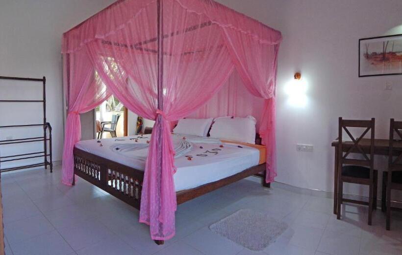 Quarto Deluxe com Balcão, Rico Shadow Guest House