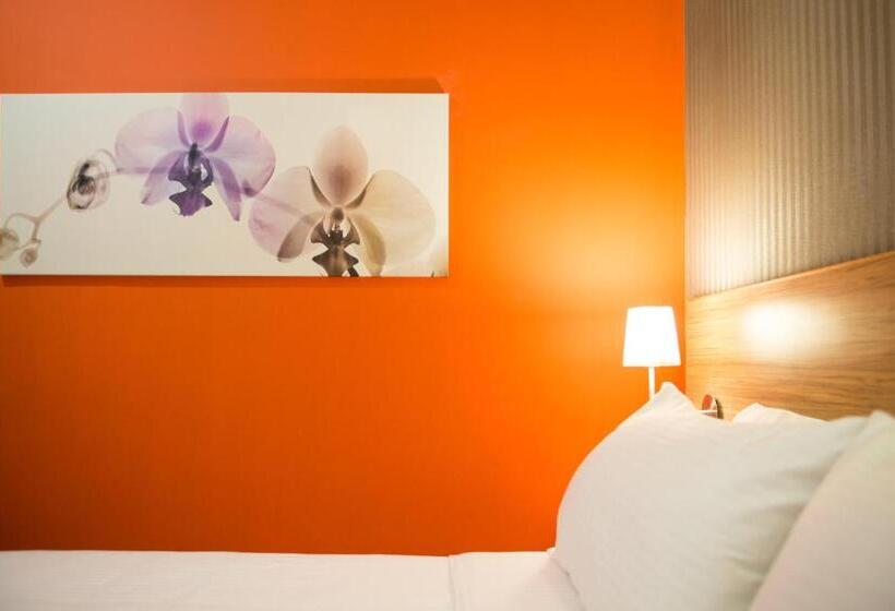 Номер Стандарт Индивидуальный, Sovotel Boutique Hotel At Uptown 101