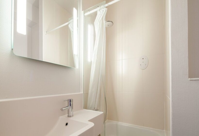 Четырехместный Номер Стандарт, B&b Hotel Creil Chantilly