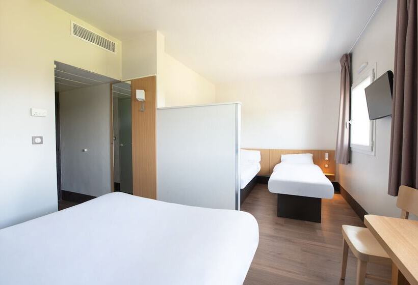 Cameră Cvadruplă Standard, B&b Hotel Creil Chantilly