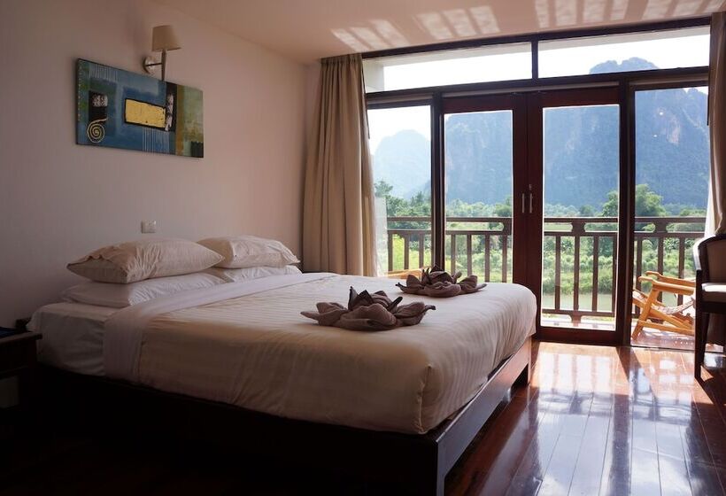 Family Suite, Silver Naga