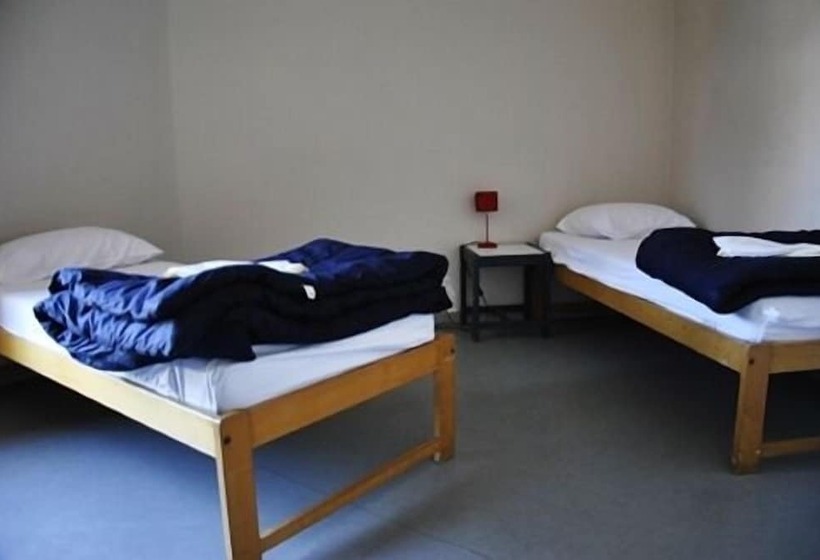 اتاق اکونومی, Le Relais De Port D Albret   Hostel