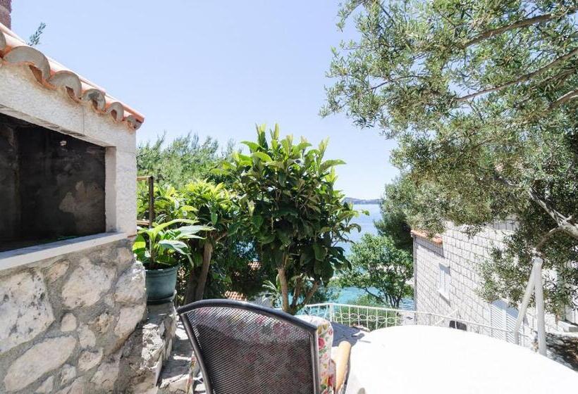 اتاق استاندارد با تراس و چشم‌انداز دریا, Guest House Daniela