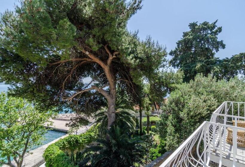 اتاق استاندارد با چشم‌انداز دریا, Guest House Daniela