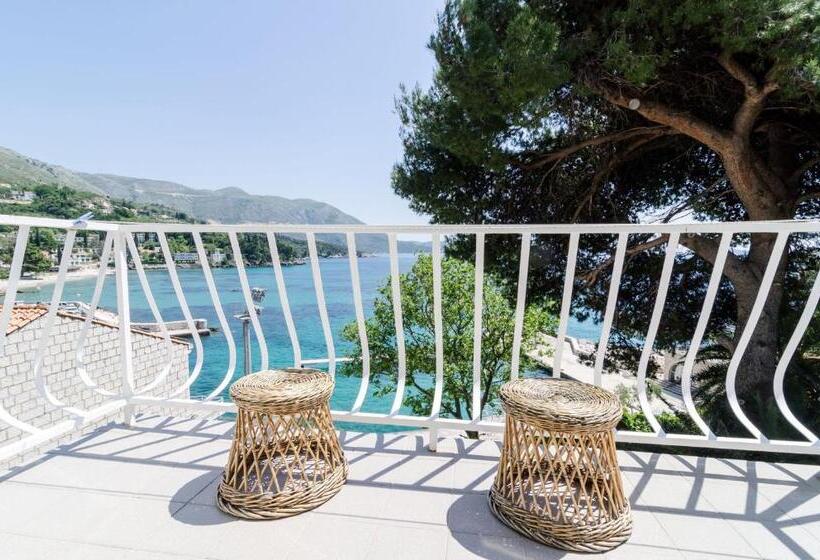 اتاق استاندارد با چشم‌انداز دریا, Guest House Daniela