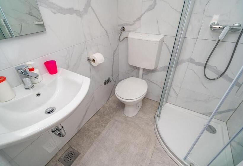 اتاق سوپریور با چشم‌انداز دریا, Guest House Daniela